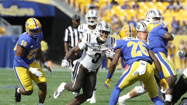 Sep 18, 2021; Pittsburgh, Pennsylvania, USA; Western Michigan Broncos running back La'Darius Jefferson (3) runs the ball against the Pittsburgh Panthers during the fourth quarter at Heinz Field. The Broncos won 44-41. Mandatory Credit: Charles LeClaire-USA TODAY Sports